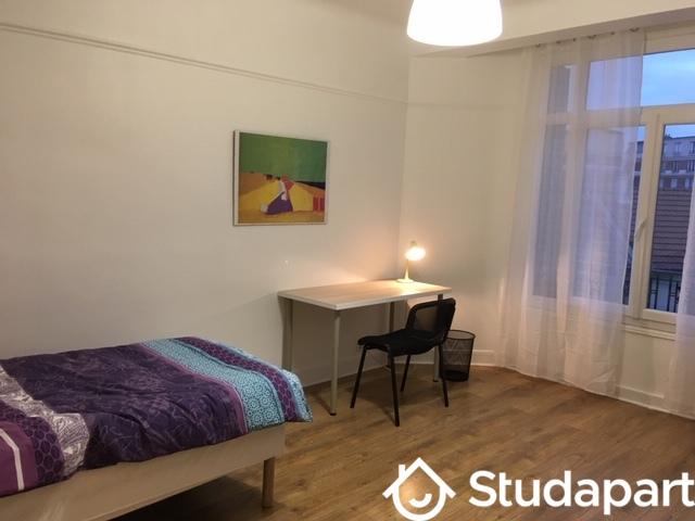 Chambre dans une colocation de 12m2