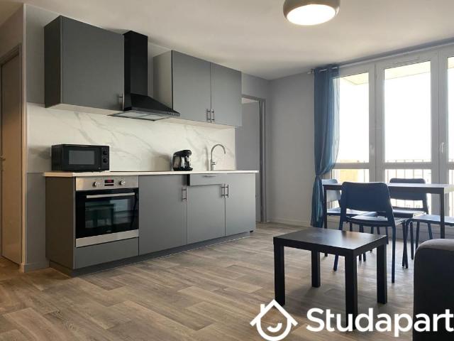 Chambre dans une colocation de 12m2