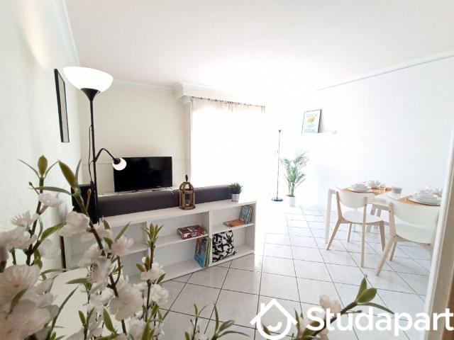 Chambre dans une colocation de 12m2