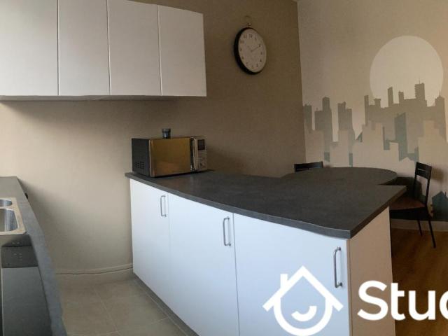 Chambre dans une colocation de 12m2