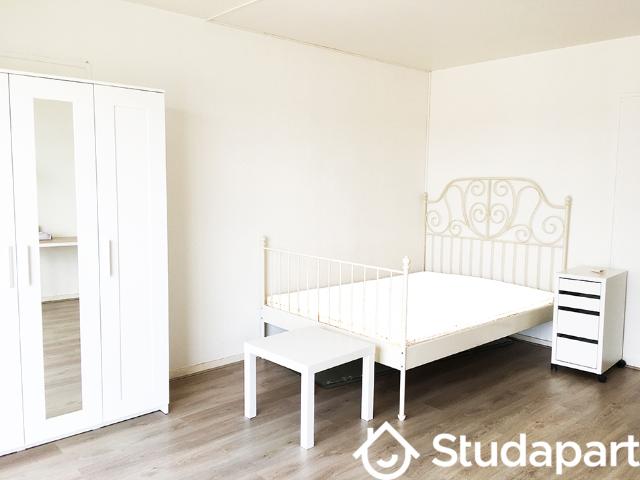 Chambre dans une colocation de 12m2