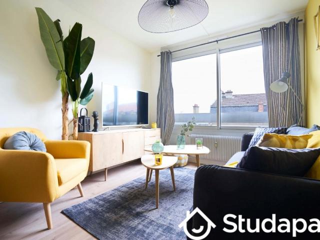Chambre dans une colocation de 12m2