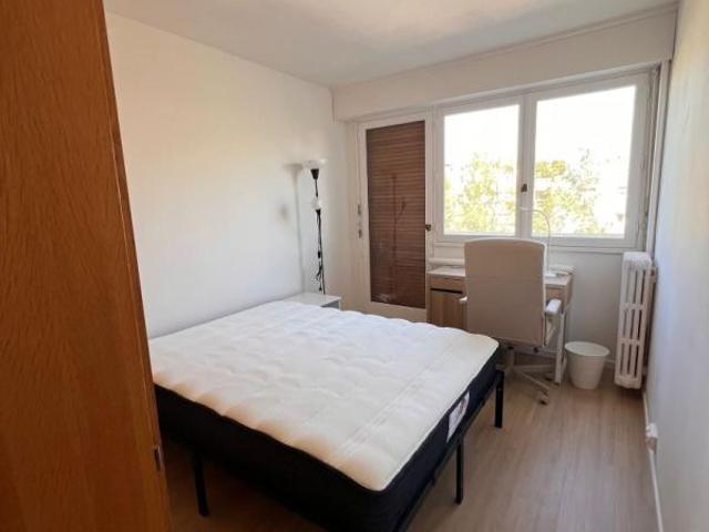 Chambre dans une colocation de 12m2