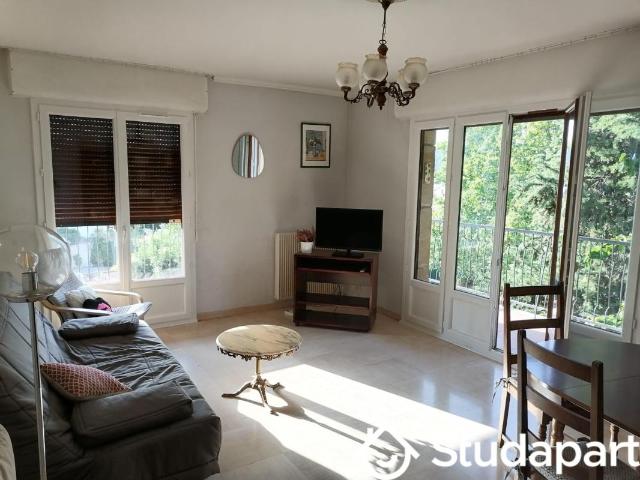 Chambre dans une colocation de 12m2