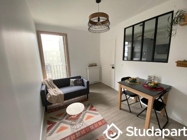 Chambre dans une colocation de 12m2