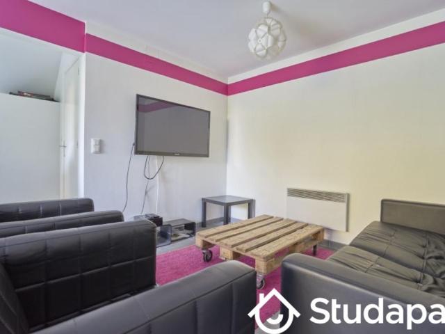 Chambre dans une colocation de 12m2