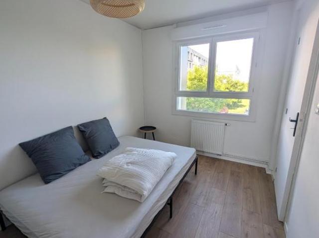 Chambre dans une colocation de 12m2