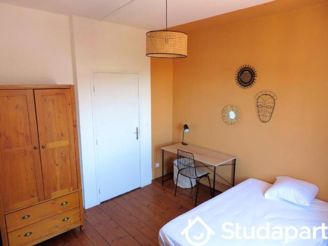 Chambre dans une colocation de 12m2