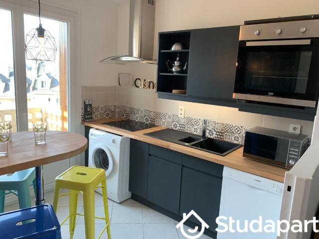 Chambre dans une colocation de 12m2