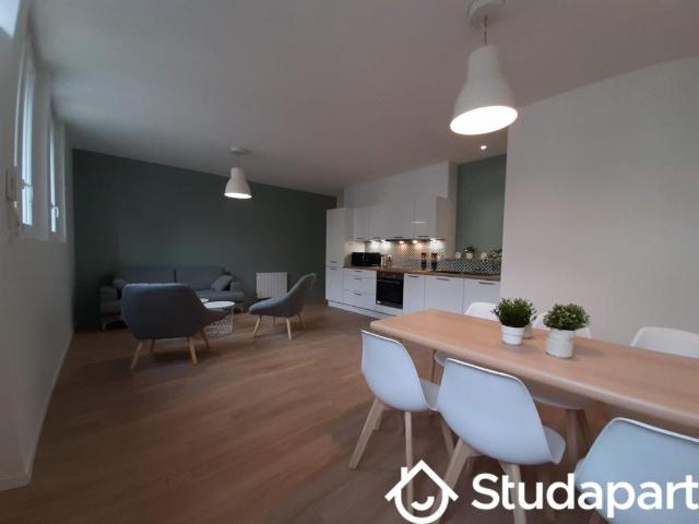 Chambre dans une colocation de 12m2