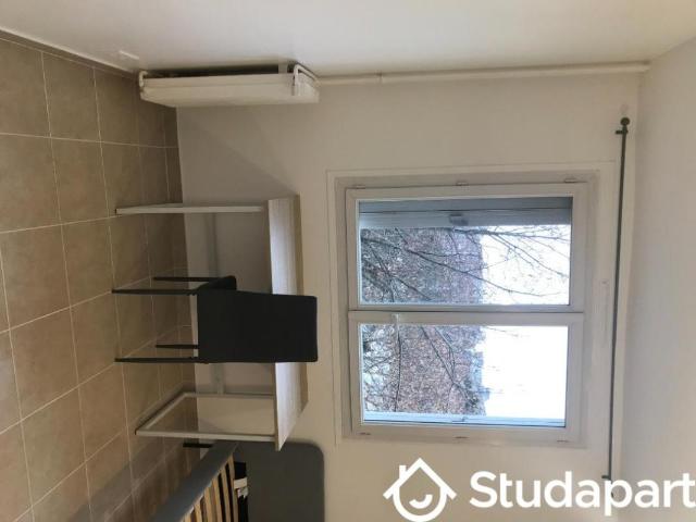 Chambre dans une colocation de 12m2