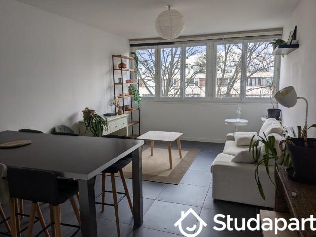 Chambre dans une colocation de 12m2