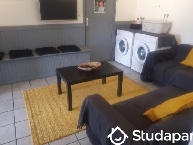 Chambre dans une colocation de 12m2