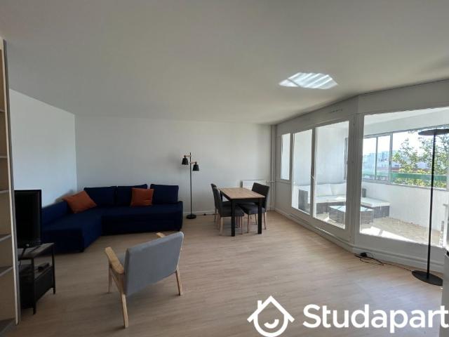 Chambre dans une colocation de 12m2