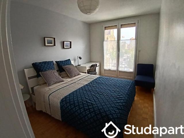 Chambre dans une colocation de 12m2