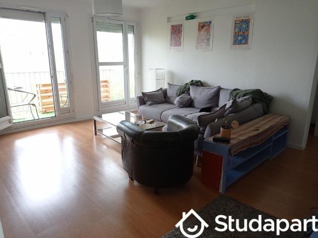 Chambre dans une colocation de 12m2