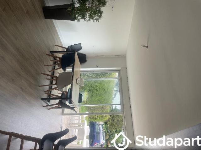 Chambre dans une colocation de 12m2