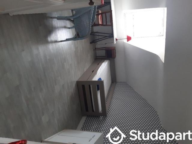 Chambre dans une colocation de 12m2