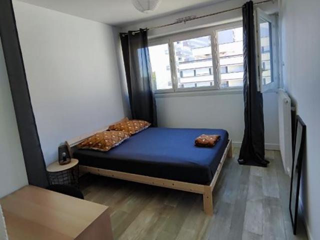 Chambre dans une colocation de 12m2