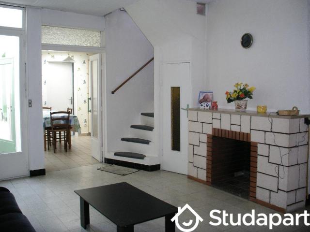 Chambre dans une colocation de 12m2