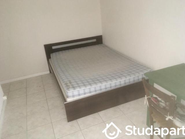 Chambre dans une colocation de 12m2