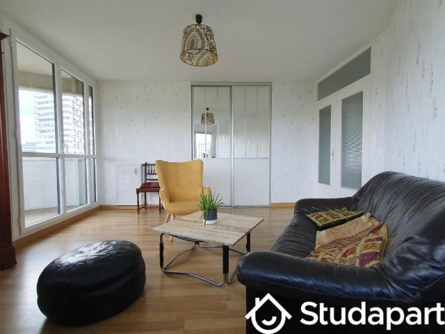 Chambre dans une colocation de 12m2