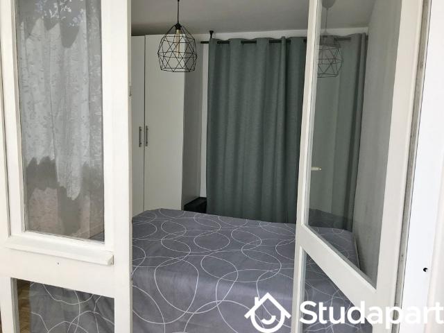 Chambre dans une colocation de 12m2