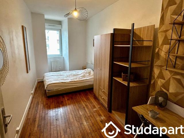 Chambre dans une colocation de 12m2