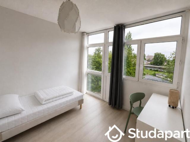 Chambre dans une colocation de 12m2