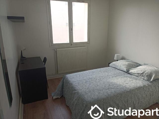 Chambre dans une colocation de 12m2