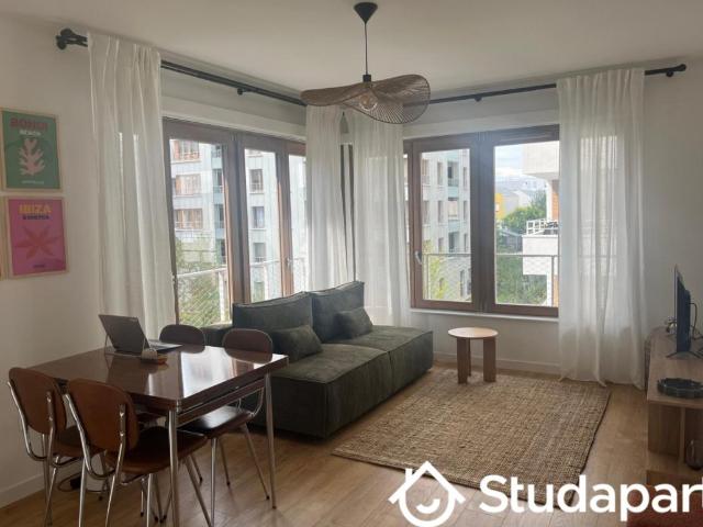 Chambre dans une colocation de 12m2