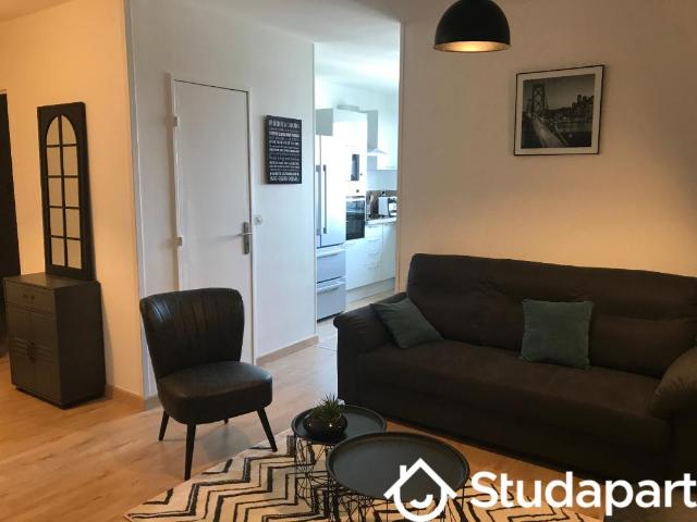 Chambre dans une colocation de 12m2