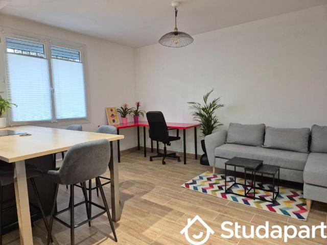 Chambre dans une colocation de 12m2