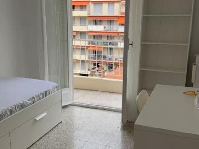 Chambre dans une colocation de 12m2