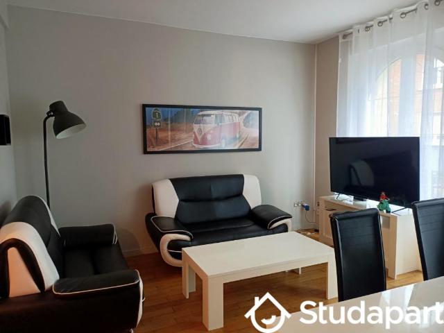 Chambre dans une colocation de 12m2