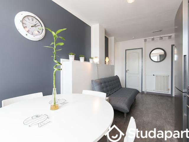 Chambre dans une colocation de 14m2