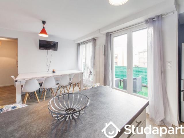 Chambre dans une colocation de 12m2
