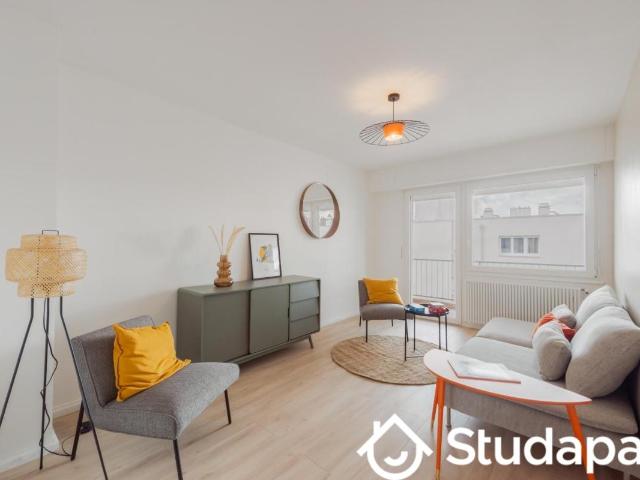 Chambre dans une colocation de 12m2