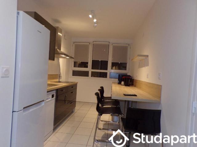 Chambre dans une colocation de 12m2