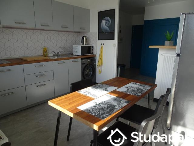 Chambre dans une colocation de 12m2
