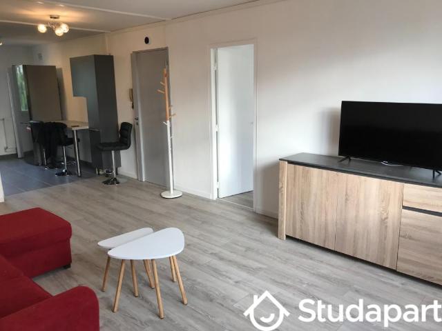 Chambre dans une colocation de 12m2