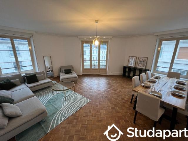 Chambre dans une colocation de 12m2