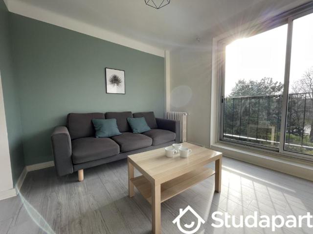 Chambre dans une colocation de 12m2