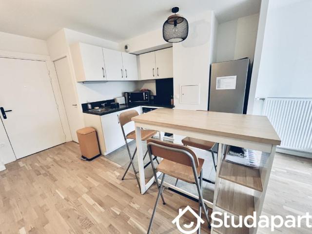 Chambre dans une colocation de 12m2