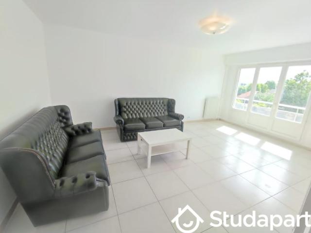 Chambre dans une colocation de 12m2