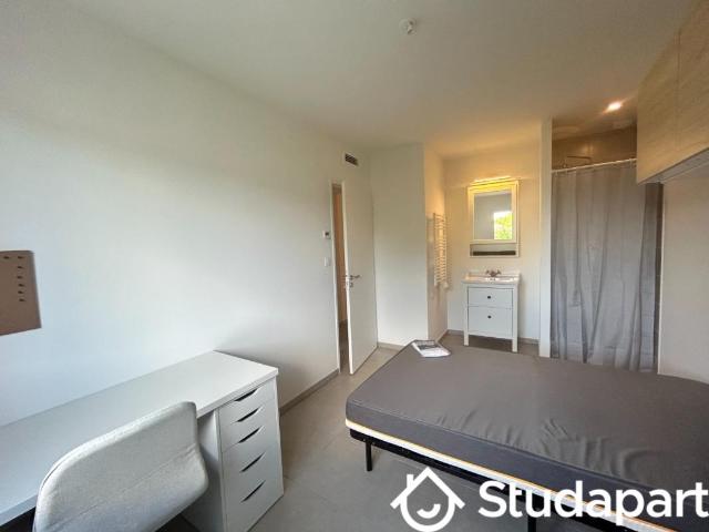 Chambre dans une colocation de 12m2