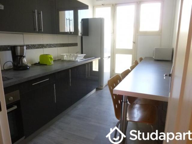 Chambre dans une colocation de 12m2