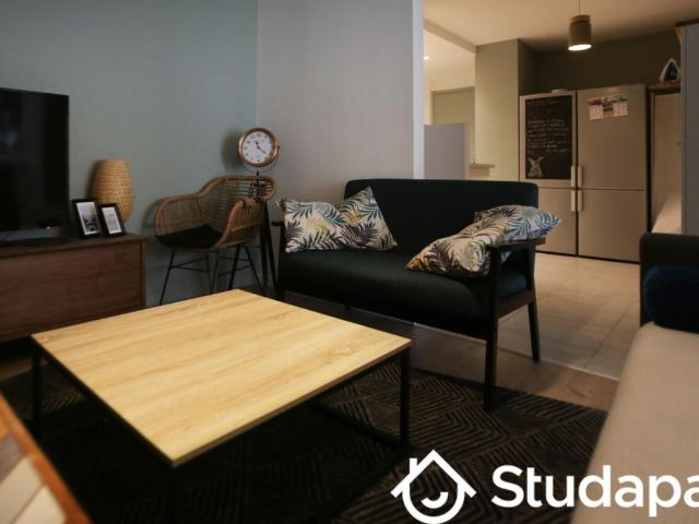 Chambre dans une colocation de 12m2