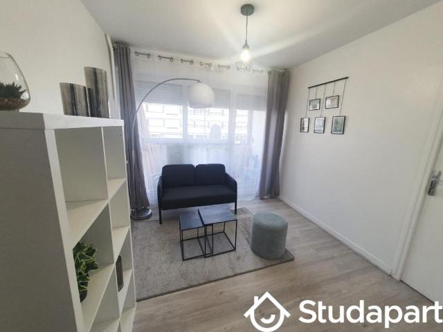 Chambre dans une colocation de 12m2