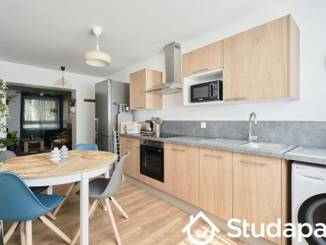 Chambre dans une colocation de 12m2